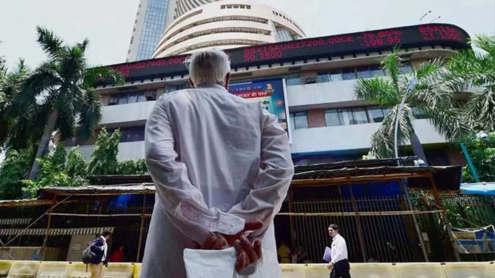 Budget 2026: सरकार के ये 3 फैसले बदल सकते हैं शेयर बाजार की चाल