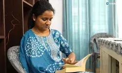 Success Story: अपना हाथ खो देने के बाद भी अपनी मेहनत के दम पर बनी आईएएस अफसर