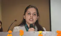 मां की मौत के बाद भी नहीं रुकी Ankita Chaudhary, UPSC  की परीक्षा पास कर बनी IAS अफसर