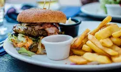 तेजी से बढ़ रहे हैं पेट फ्लू और फूड पॉइजनिंग के मामले, ऐसे करें बचाव