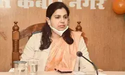 IAS Success Story: Divya Mittal ने छोड़ी लंदन की नौकरी, गांव में 75 साल बाद पहुंचाया पानी