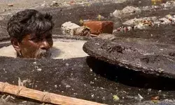 गंदगी साफ करने वालों की बदरंग जिंदगी, तिरस्कार-उपेक्षा की अनगिनत दास्तां