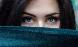 बरकरार रहेगी आंखों की चमक, आई साइट इंप्रूव करने के लिए खाएं ये फूड्स