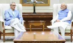 cm omar abdullahg meet pm modi