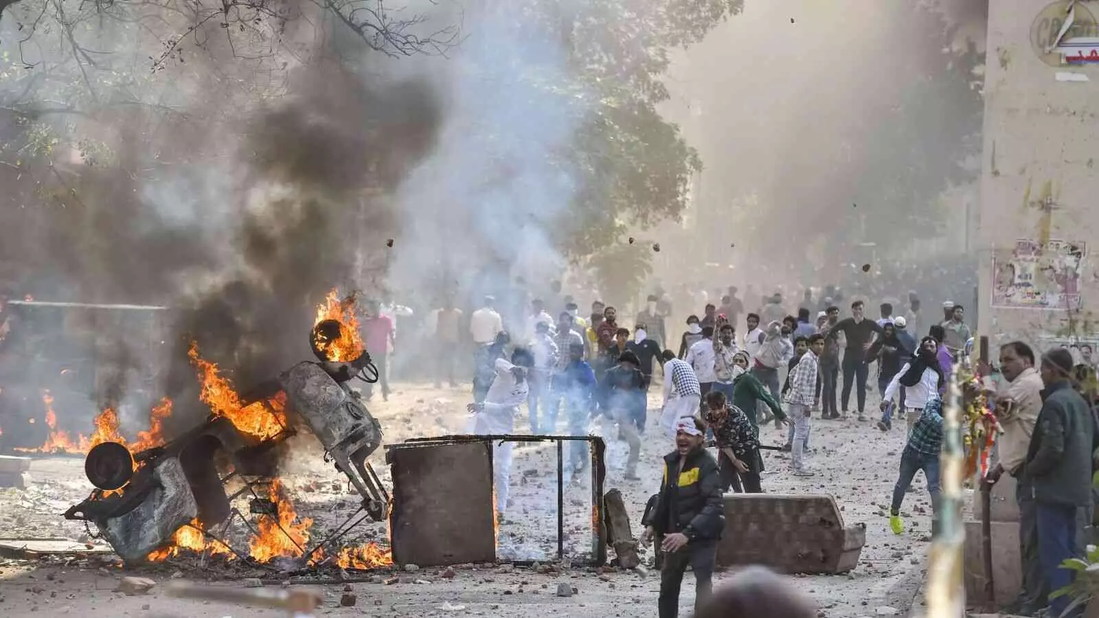 व्हाट्सएप चैट पर्याप्त सबूत नहीं, दिल्ली दंगा केस में कोर्ट ने 12 को किया बरी व्हाट्सएप चैट पर्याप्त सबूत नहीं, दिल्ली दंगा केस में कोर्ट ने 12 को किया बरी