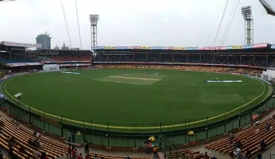 बेंगलुरु में जश्न के दौरान भगदड़ के चलते कर्नाटक क्रिकेट संघ के दो अधिकारियों ने दिया इस्तीफा