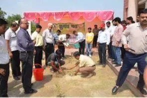 ‘सुगंध पथ’ पर चल कर तय करेंगे करियर की राह ‘सुगंध पथ’ पर चल कर तय करेंगे करियर की राह