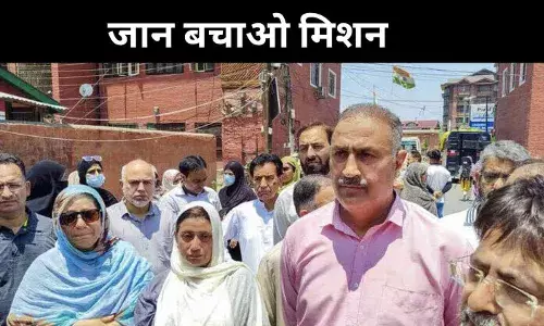 ईरान में जंग के साये में फंसे भारतीय, भारत ने शुरू की सुरक्षित निकासी