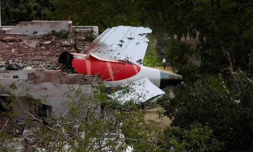 एयर इंडिया के दुर्घटनाग्रस्त विमान AI-171 के ब्लैक बॉक्स की जांच है जारी, नागरिक उड्डयन मंत्रालय ने जारी किया बयान