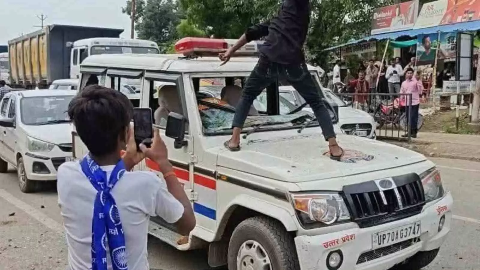 प्रयागराज में हिंसा के मामले में 50 गिरफ्तार, आरोपियों के खिलाफ लगेगा एनएसए