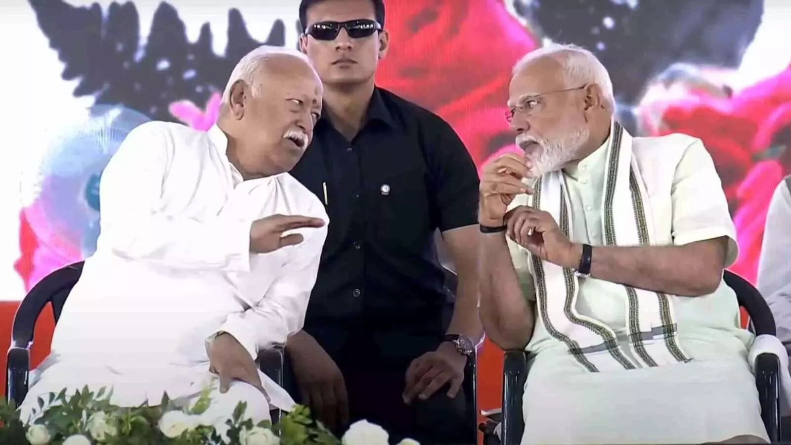 मोहन भागवत के 75 पर रिटायरमेंट के संकेत, क्या मोदी को भी छोड़नी पड़ेगी कुर्सी? मोहन भागवत के 75 पर रिटायरमेंट के संकेत, क्या मोदी को भी छोड़नी पड़ेगी कुर्सी?