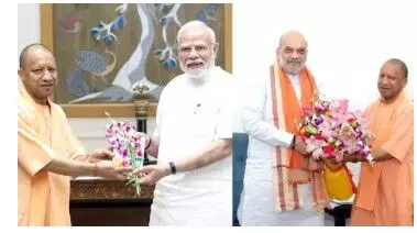 दिल्ली में पीएम मोदी, अमित शाह और नड्डा से मिले सीएम योगी, क्या हुई बात? दिल्ली में पीएम मोदी, अमित शाह और नड्डा से मिले सीएम योगी, क्या हुई बात?
