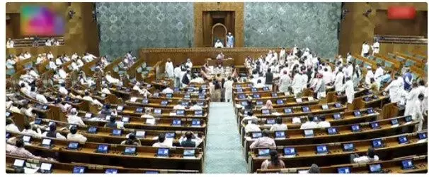 कल सुबह 11 बजे तक के लिए स्थगित हुई संसद की कार्यवाही, ऑपरेशन सिंदूर पर छिड़ा संग्राम कल सुबह 11 बजे तक के लिए स्थगित हुई संसद की कार्यवाही, ऑपरेशन सिंदूर पर छिड़ा संग्राम