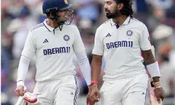 केएल राहुल और गिल ने पिच पर खूंटा गाड़ने का 23 साल पुराना रिकॉर्ड तोड़ा