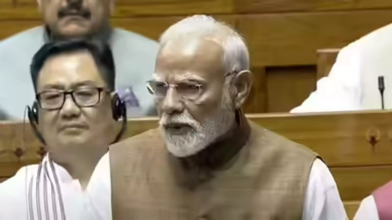 अब खून और पानी साथ-साथ नहीं बहेंगे: पीएम मोदी अब खून और पानी साथ-साथ नहीं बहेंगे: पीएम मोदी