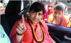 मालेगांव केस में बरी होने के बाद साध्वी प्रज्ञा का आरोप-मोदी और अन्य नेताओं का नाम लेने के लिए दी यातना