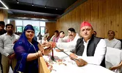 अखिलेश यादव का बीजेपी और EC पर बड़ा आरोप, बोले- उपचुनाव में भाजपा के इशारे पर वोटों की डकैती की