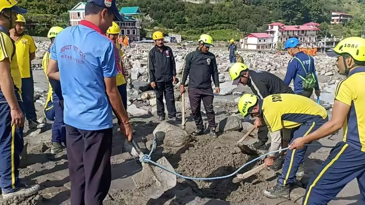 धराली आपदा में 66 लापता लोगों की लिस्ट आई, मलबे में लापता लोगों की खोजबीन तेज धराली आपदा में 66 लापता लोगों की लिस्ट आई, मलबे में लापता लोगों की खोजबीन तेज