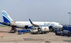 मुंबई एयरपोर्ट पर लैंडिंग के दौरान रनवे से टकराई इंडिगो के विमान की टेल, DGCA करेगा जांच