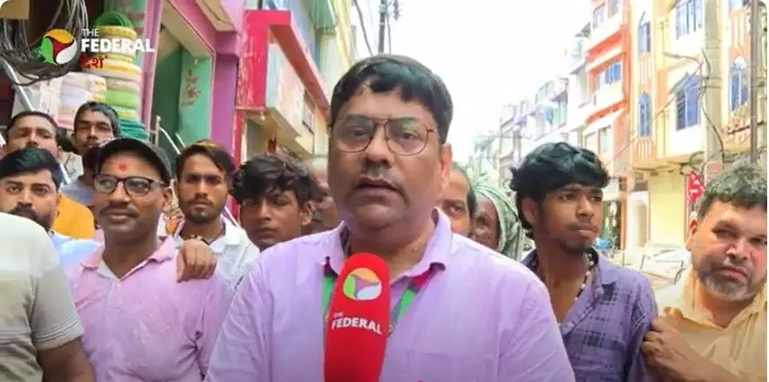 वोटर अधिकार यात्रा की ग्राउंड रिपोर्ट : बिहार के सारे मुद्दों पर हावी है SIR वोटर अधिकार यात्रा की ग्राउंड रिपोर्ट : बिहार के सारे मुद्दों पर हावी है SIR