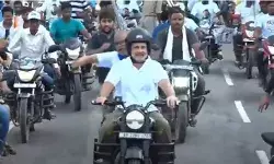 वोटर अधिकार यात्रा : पूर्णिया में बुलेट पर निकले राहुल गांधी और तेजस्वी यादव