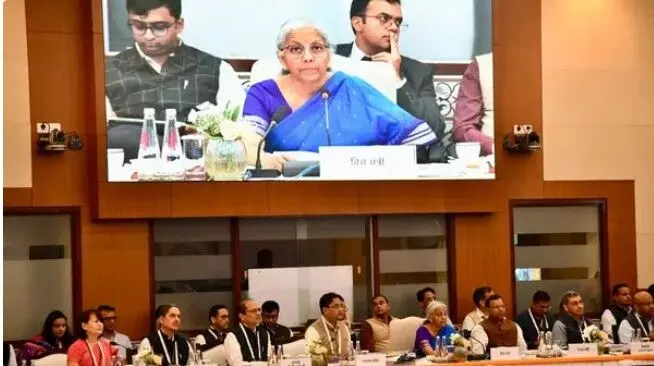 GST को लेकर बड़ा फैसला, अब दो स्लैब ही रहेंगे, इंश्योरेस सर्विसेज हुई GST फ्री
