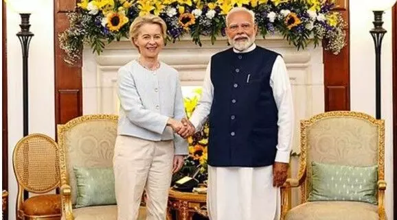 पीएम मोदी और यूरोपीय संघ के नेताओं के बीच अहम बात, FTA को जल्दी पूरा करने और यूक्रेन युद्ध खत्म करने पर चर्चा पीएम मोदी और यूरोपीय संघ के नेताओं के बीच अहम बात, FTA को जल्दी पूरा करने और यूक्रेन युद्ध खत्म करने पर चर्चा