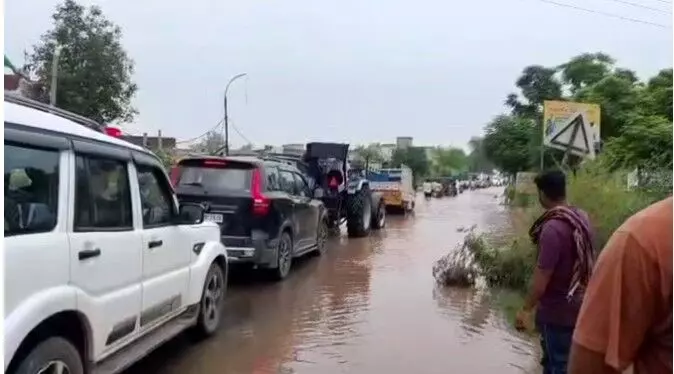 पंजाब का साहूवाल बाढ़ से जलमग्न, चार फीट तक पानी, बीमारियों और आजीविका संकट से जूझते लोग