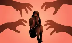 कोलकाता में युवती से सामूहिक दुष्कर्म का आरोप, दोनों आरोपी फरार