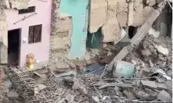 दिल्ली के सब्जी मंडी इलाके में 4 मंजिला मकान ढहा, कई घायल, 14 लोग किए गए रेस्क्यू