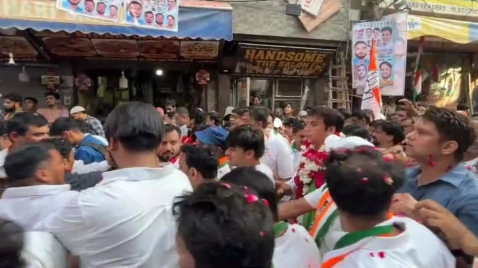 चुनाव नहीं पास, दिल्ली में कांग्रेस की वोटर अधिकार यात्रा कैसे बने ख़ास ?