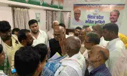 बिहार में कांग्रेस की प्रेशर पॉलिटिक्स : गठबंधन बैठक से पहले ज्यादा सीटों की माँग बुलंद की