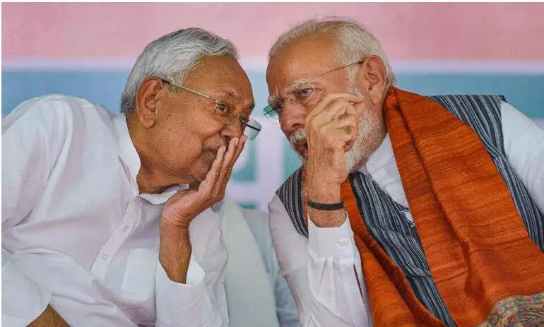 बिहार के मुख्यमंत्री नीतीश कुमार ने पीएम मोदी को दिया भरोसा, कहा- NDA में बने रहेंगे बिहार के मुख्यमंत्री नीतीश कुमार ने पीएम मोदी को दिया भरोसा, कहा- NDA में बने रहेंगे