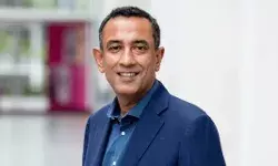 दिल्ली पब्लिक स्कूल से टी-मोबाइल के सीईओ तक : श्रीनी गोपालन बने अमेरिका की सबसे बड़ी टेलीकॉम कंपनी के प्रमुख