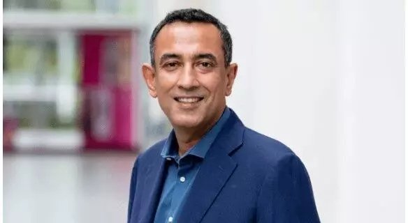 दिल्ली पब्लिक स्कूल से टी-मोबाइल के सीईओ तक : श्रीनी गोपालन बने अमेरिका की सबसे बड़ी टेलीकॉम कंपनी के प्रमुख