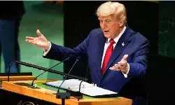 भारत की दवा कंपनियों पर ट्रम्प का 100% टैरिफ खतरा: ट्रंप बोले- “अमेरिका में बनाओ या शुल्क चुकाओ”