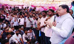 उत्तराखण्ड में पेपर लीक कांड की होगी CBI जांच, छात्रों के धरनास्थल पर पहुंचकर सीएम धामी का एलान