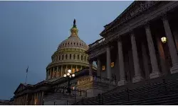 अमेरिकी सरकार छह साल में पहली बार शटडाउन, फंडिंग बिल फेल होने से आई ये नौबत