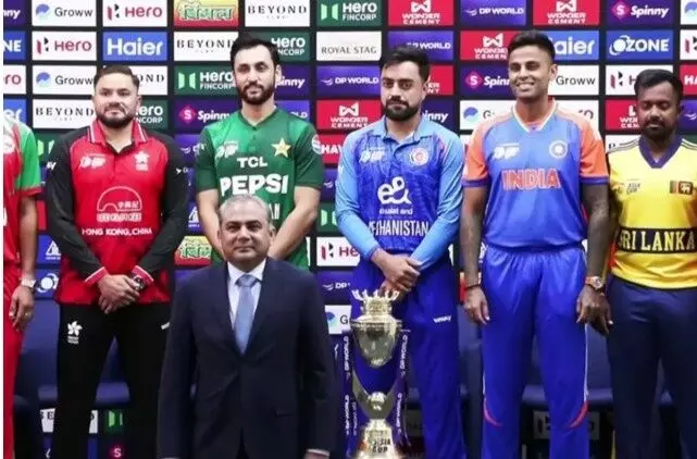 एशिया कप ट्रॉफी को लेकर बढ़ा विवाद, मोहसिन नकवी के रवैये से BCCI नाराज, बीच में छोड़ दी बैठक