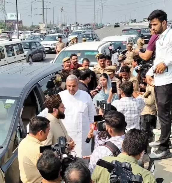 बरेली में समाजवादी पार्टी के डेलीगेशन की ‘नो एंट्री’, प्रशासन ने क़ानून- व्यवस्था का हवाला देकर रोका