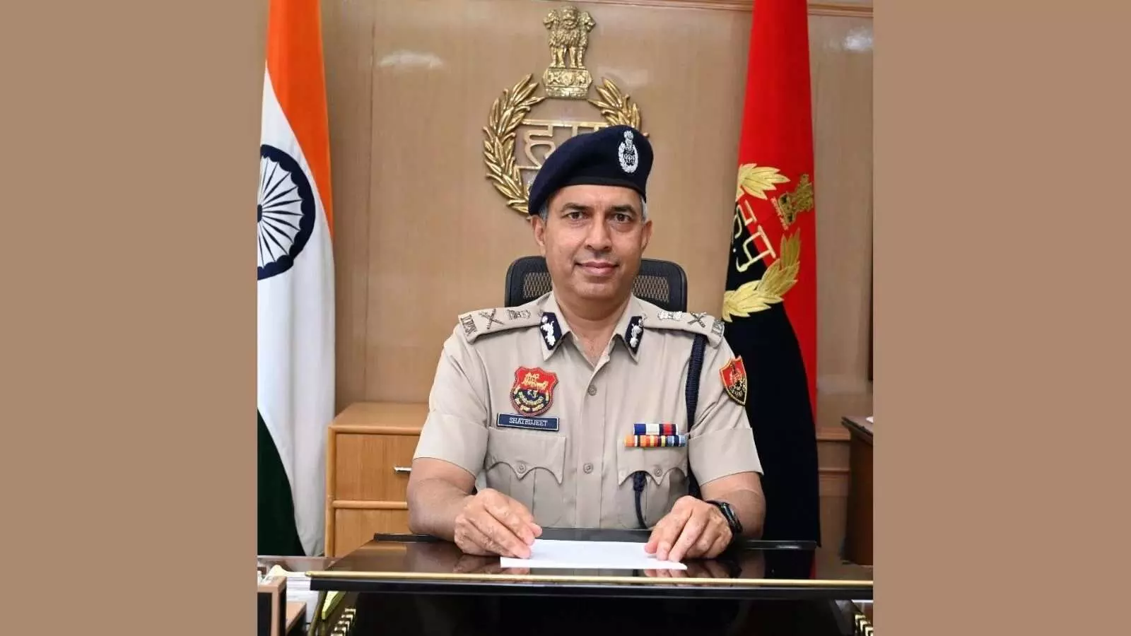 आईपीएस अधिकारी की आत्महत्या मामले में हरियाणा के DGP शत्रुजीत कपूर को छुट्टी पर भेजा आईपीएस अधिकारी की आत्महत्या मामले में हरियाणा के DGP शत्रुजीत कपूर को छुट्टी पर भेजा