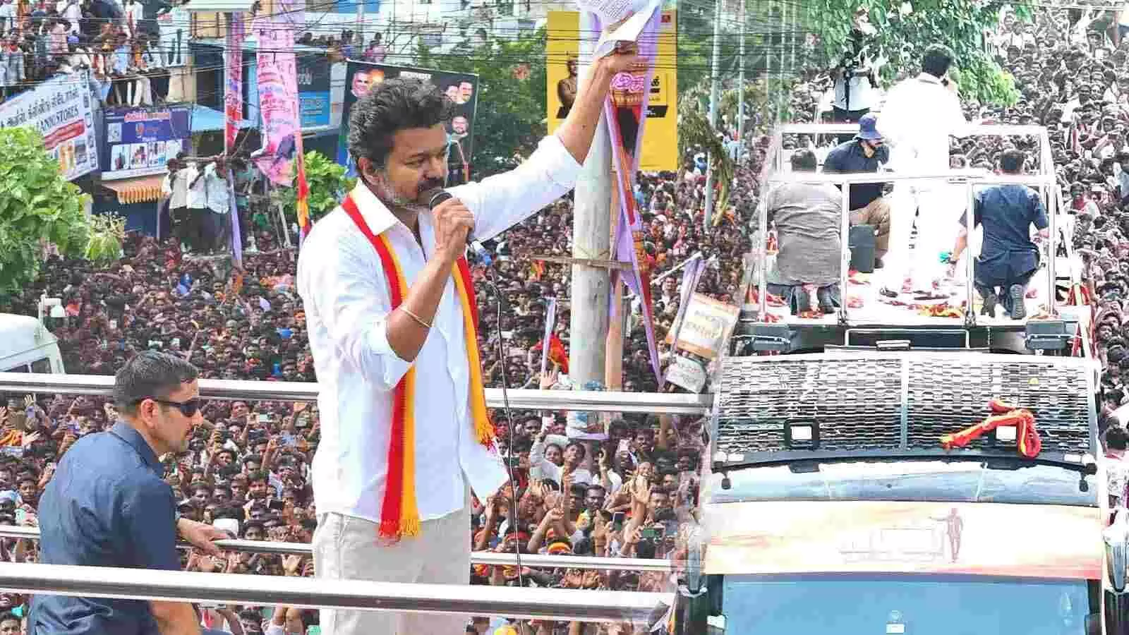 EC ने मद्रास HC को बताया – अभिनेता विजय की TVK मान्यता प्राप्त राजनीतिक दल नहीं EC ने मद्रास HC को बताया – अभिनेता विजय की TVK मान्यता प्राप्त राजनीतिक दल नहीं