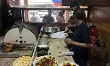 कोलकाता के काठी रोल:  सड़क के स्वाद का वैश्विक पहचान वाला प्रतीक आज भी राज क्यों करता है