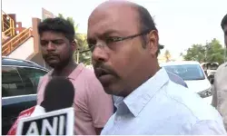 कर्नाटक में नेतृत्व परिवर्तन को फिर मिली हवा, सिद्धारमैया के बेटे बोले- पिता का राजनीतिक करियर अंतिम चरण में