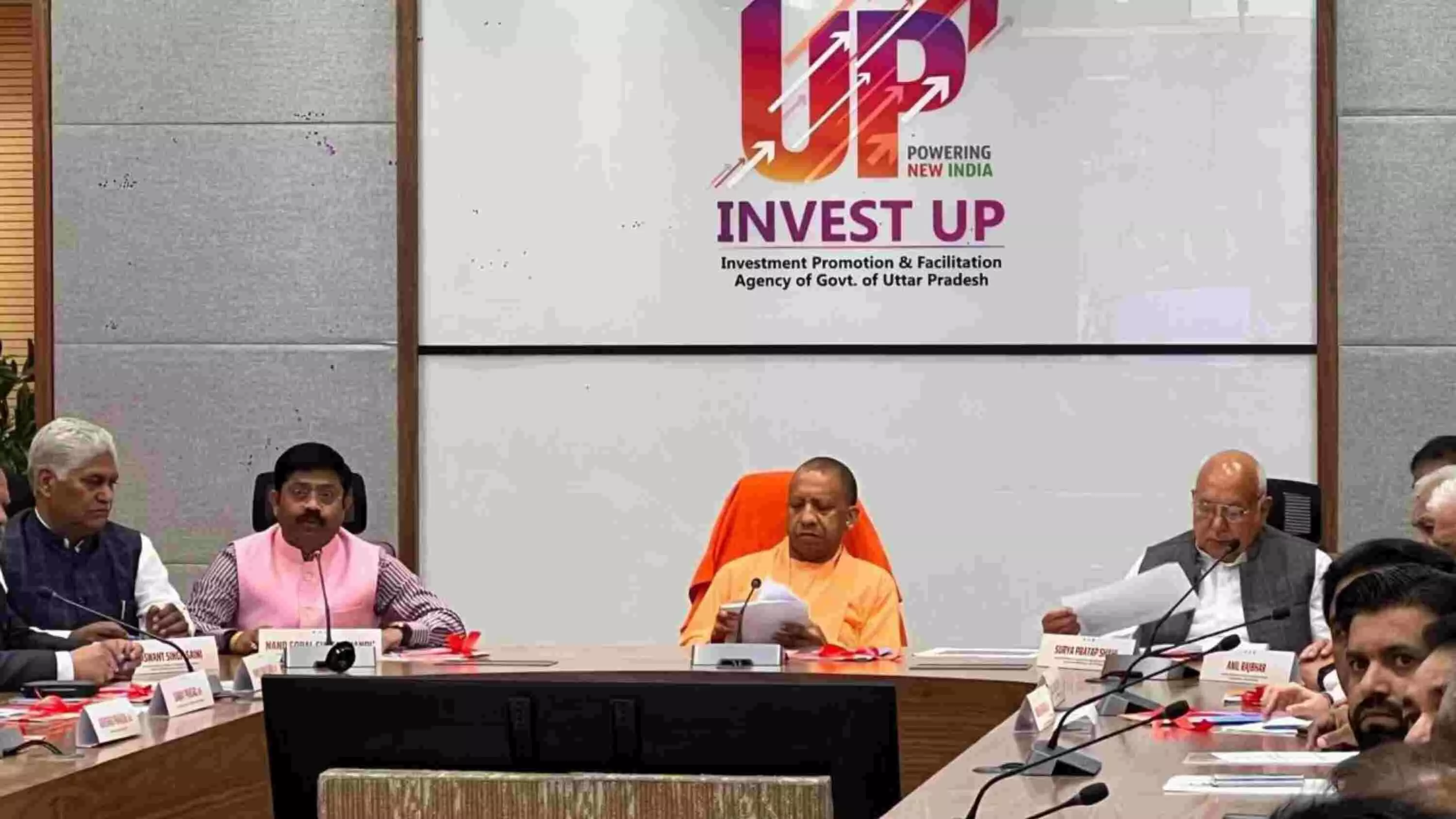 यूपी में निवेश के लिए अब दूसरे राज्यों में मिलेगी सुविधा, 5 शहरों में बनेंगे इन्वेस्ट यूपी के सैटेलाइट ऑफिस यूपी में निवेश के लिए अब दूसरे राज्यों में मिलेगी सुविधा, 5 शहरों में बनेंगे इन्वेस्ट यूपी के सैटेलाइट ऑफिस