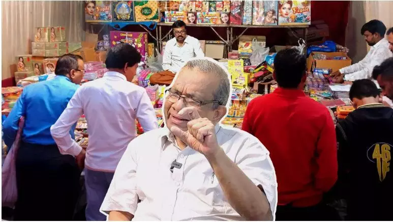 दीवाली पर ₹6 लाख करोड़ की खरीदारी, एक्सपर्ट ने चेताया — “ईएमआई ट्रैप में फंस सकते हैं भारतीय” दीवाली पर ₹6 लाख करोड़ की खरीदारी, एक्सपर्ट ने चेताया — “ईएमआई ट्रैप में फंस सकते हैं भारतीय”