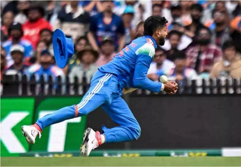 पसलियों की चोट के बाद क्रिकेटर श्रेयस अय्यर आईसीयू में भर्ती, अंदरुनी ब्लीडिंग की पुष्टि