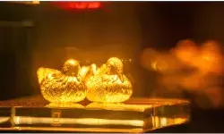 चीन ने गोल्ड पर खत्म की टैक्स छूट, दुनिया के प्रमुख बुलियन बाजार के लिए झटका