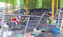 आंध्र प्रदेश वेङ्कटेश्वर स्वामी मंदिर भगदड़: फंसे लोग मदद के लिए चिल्लाते नजर आए, देखें VIDEO