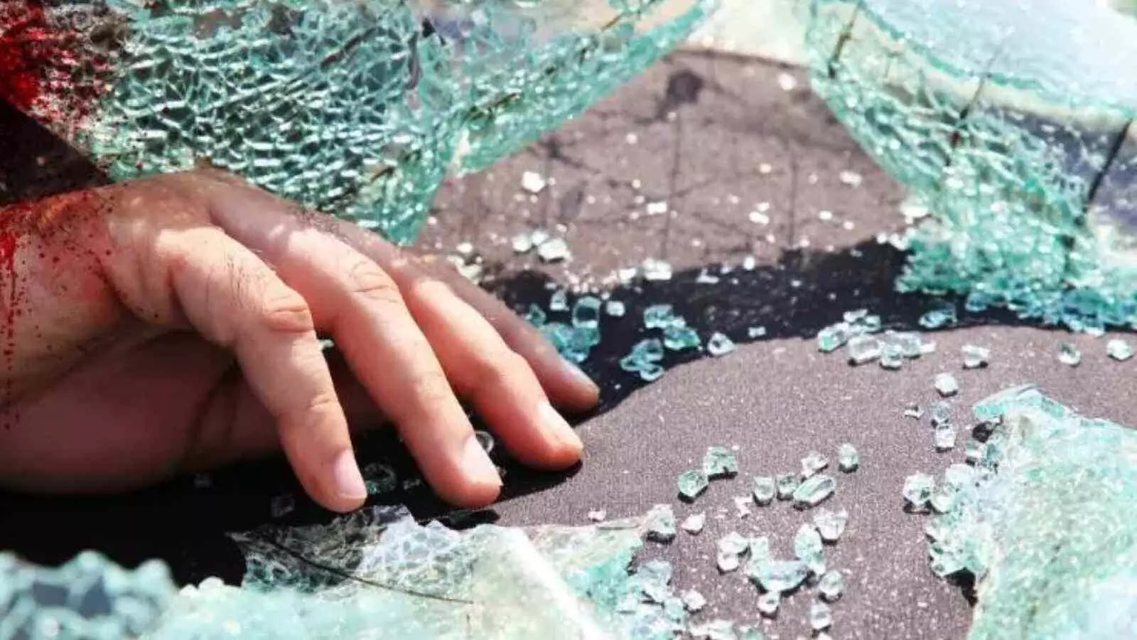 फालोदी में बस हादसा: खड़े ट्रेलर से टकराने से 18 की मौत, 3 घायल